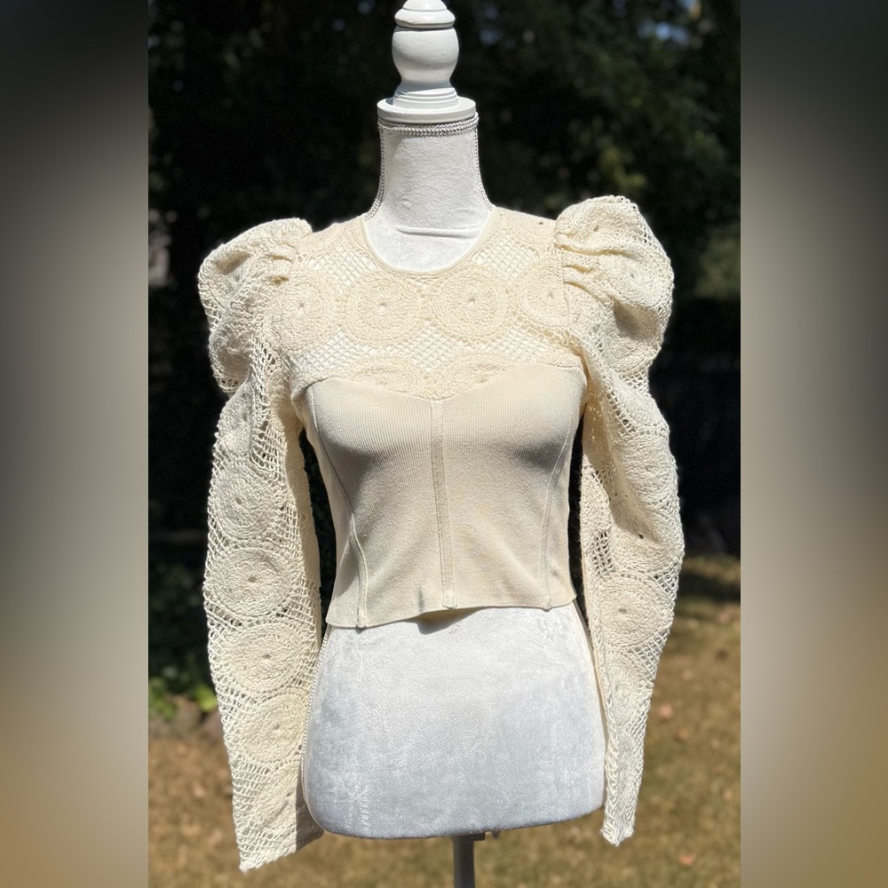 🦋 Zara Cream Crochet Puff Sleeve Top NWT
